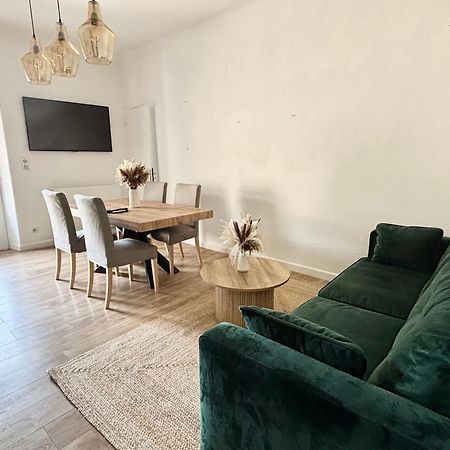 Appartement Eygalieres Avec Petit Jardin Exterior photo